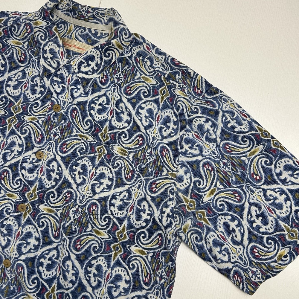 Tommy‎ Bahama Button Down Mens Large 100% Silk Blue Tropical Paisley Print Shirt
